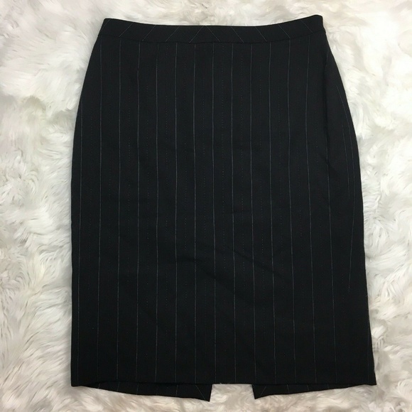 Ann Taylor Dresses & Skirts - Ann Taylor Pencil Skirt Navy Blue Striped Size 4